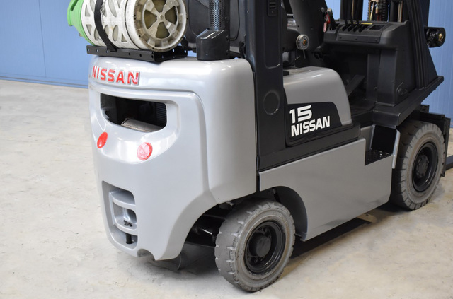 NISSAN PD01A15PQ vierradstapler gebrauchter Gabelstapler